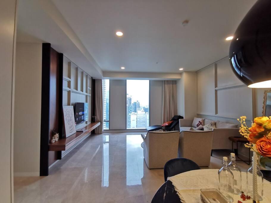 Tropicana The Residences Klcc By Rverse Apartment