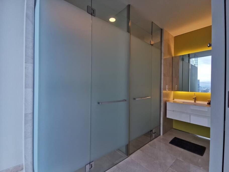 Apartment Tropicana The Residences Klcc By Rverse