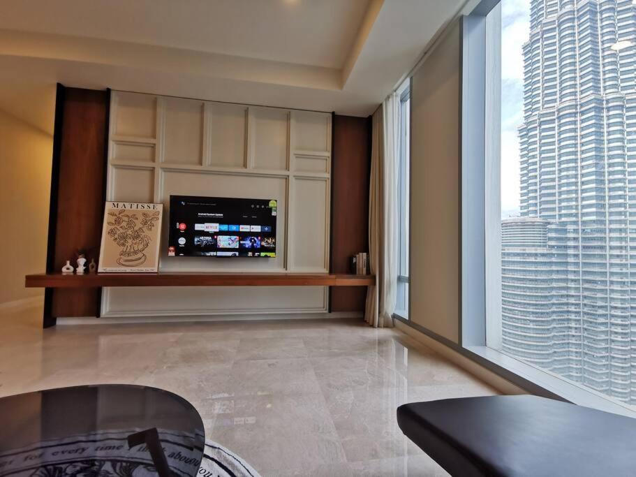 Tropicana The Residences Klcc By Rverse Pangsapuri Kuala Lumpur